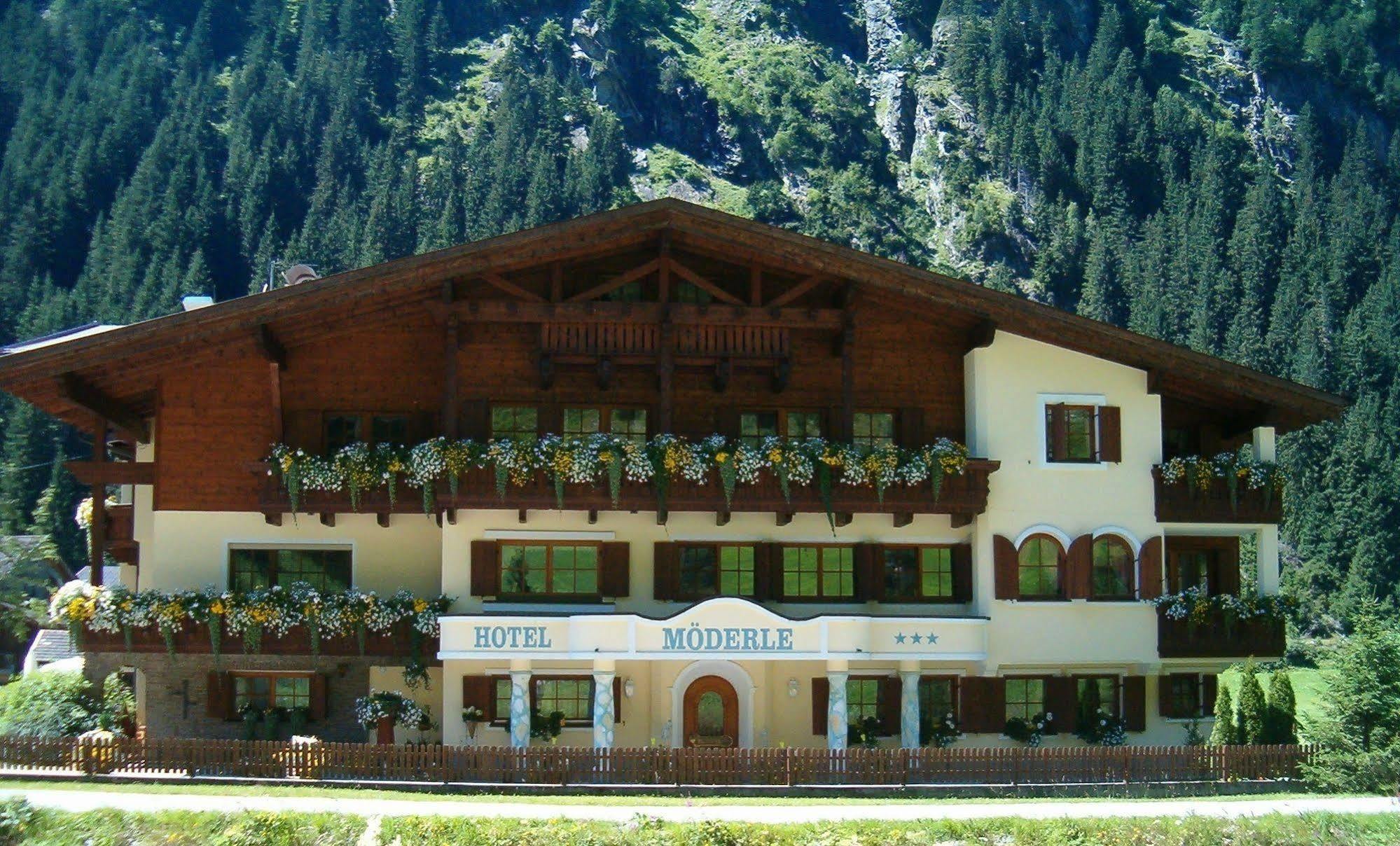 Hotel Moederle Sankt Leonhard im Pitztal Exterior foto